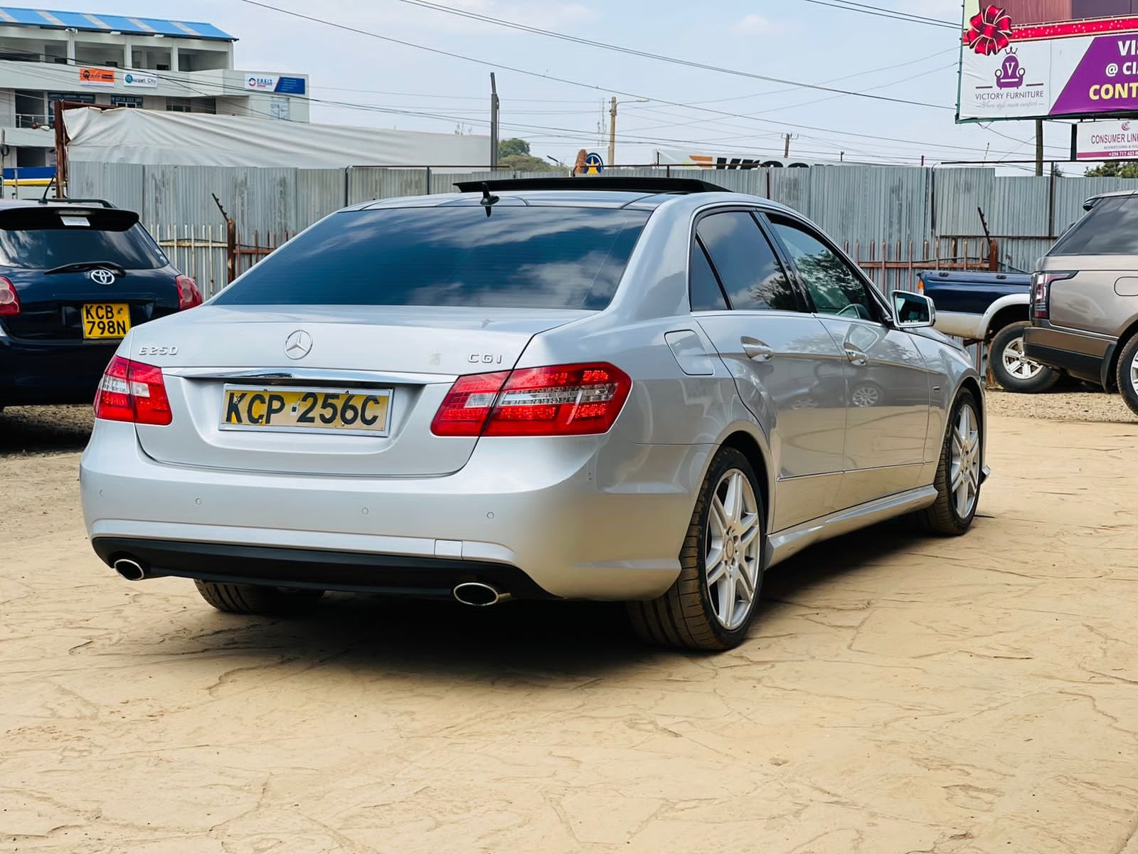 Mercedes Benz E250 CGI fully loaded as New Pay 30% 70% in 60 months Wow