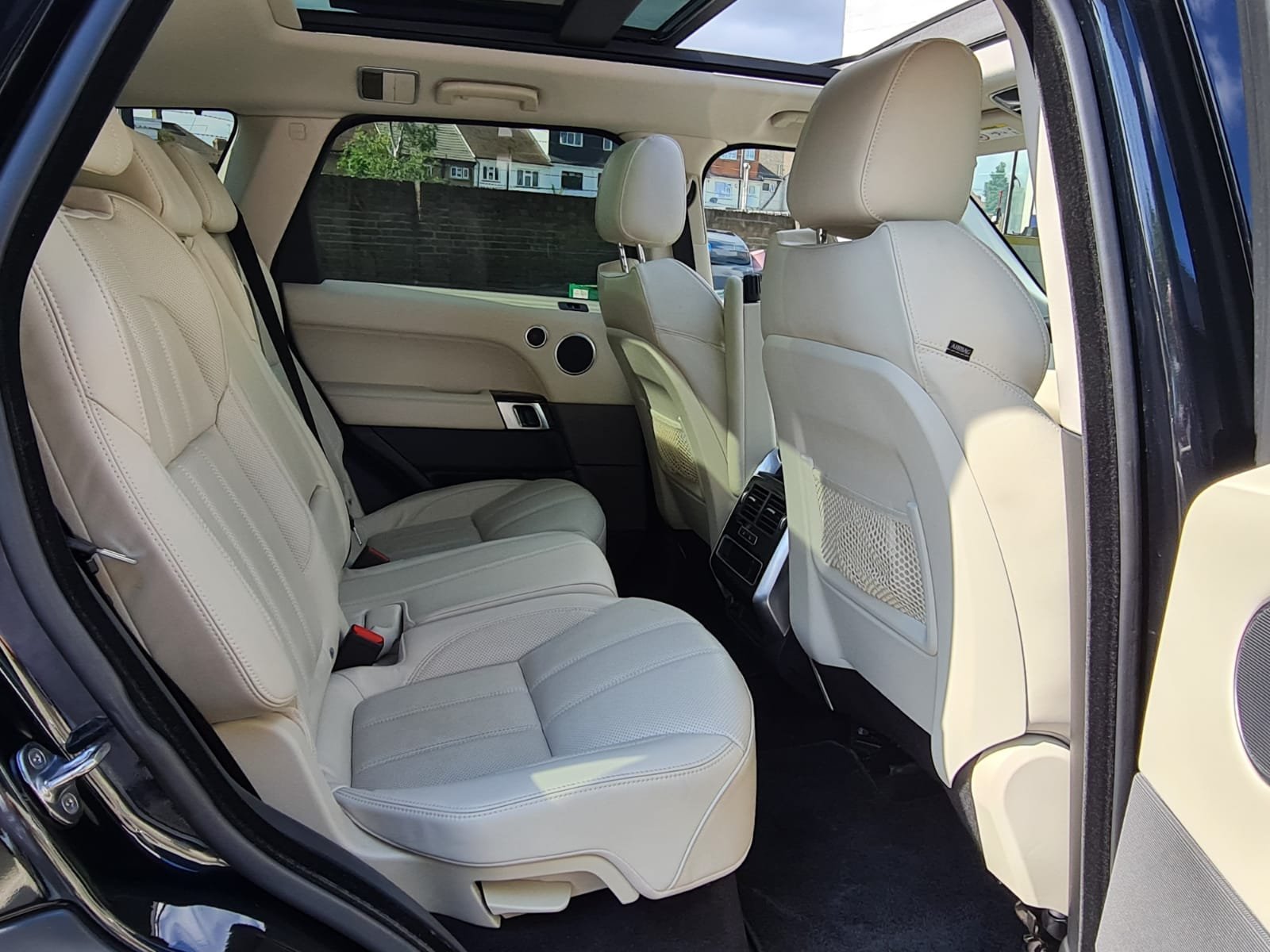 Range Rover sport 2014 Fully Loaded New Shape Hottest Deal in Kenya