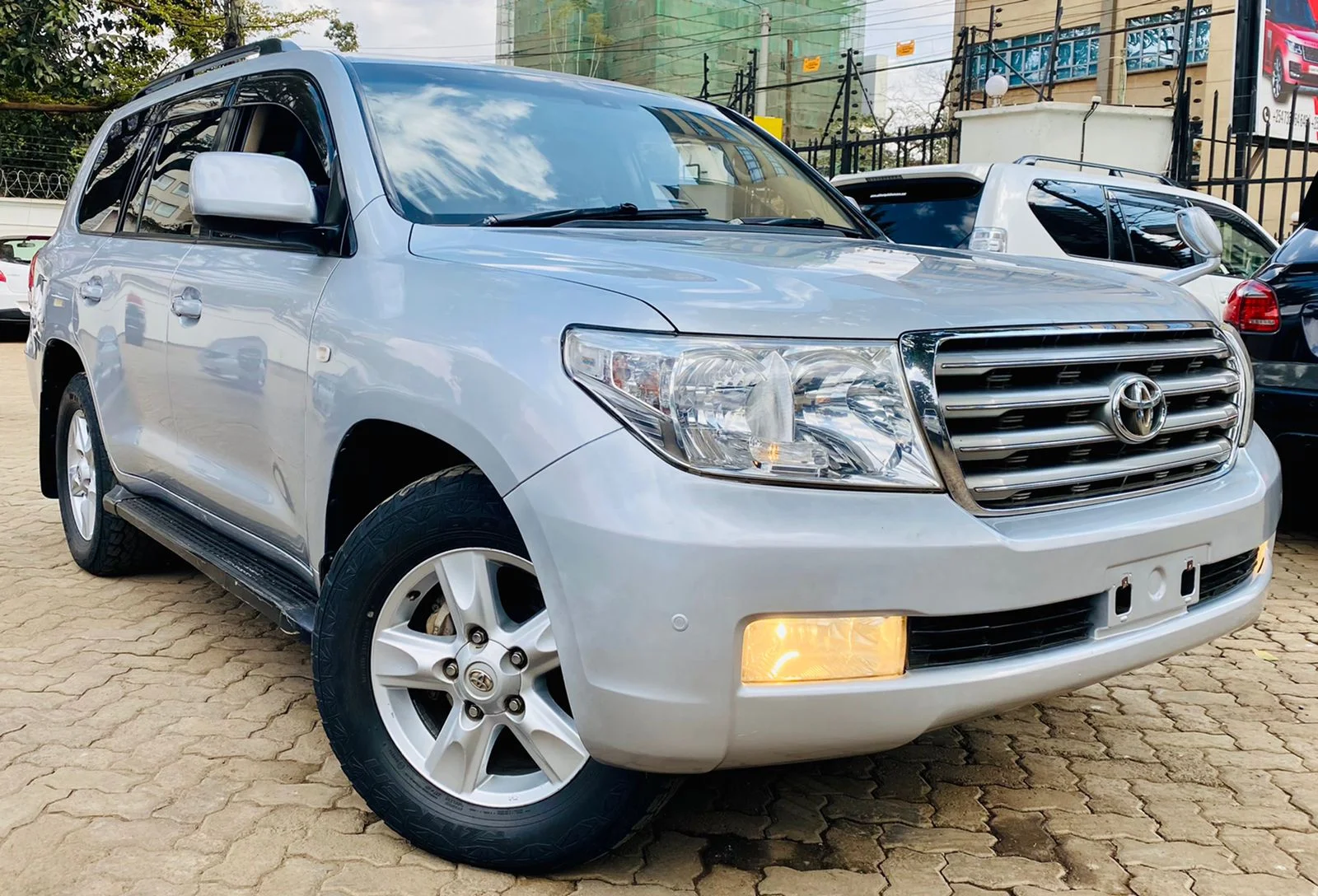 Toyota V8 asian Owned Pay 20% Deposit As New 3.99M OFFER