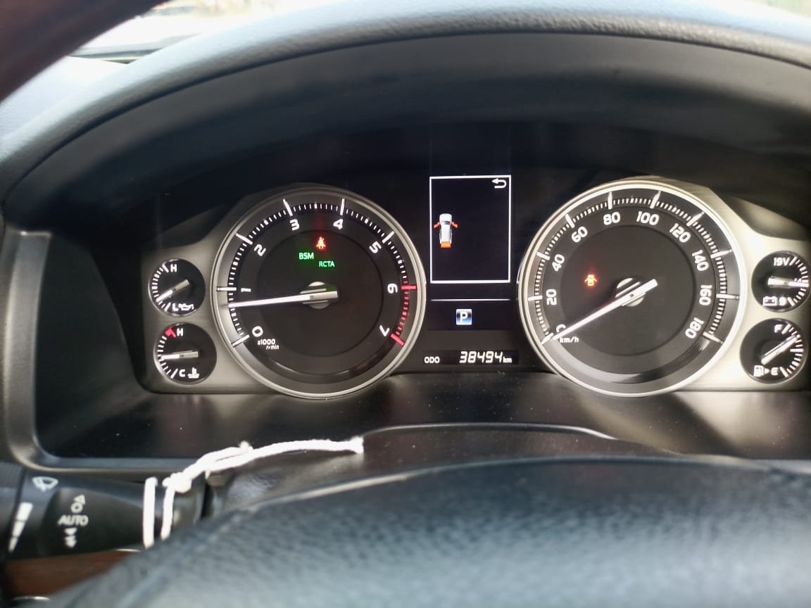 2017 Toyota Landcruiser V8 Fully loaded Hottest New Deal