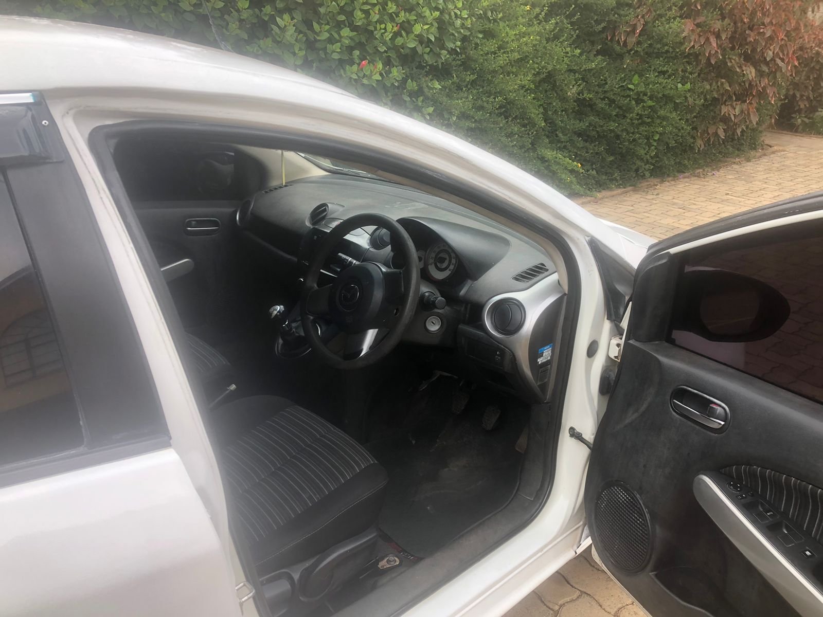 Mazda Demio 2011 390k pay 20%, 80% in 60 MONTHS