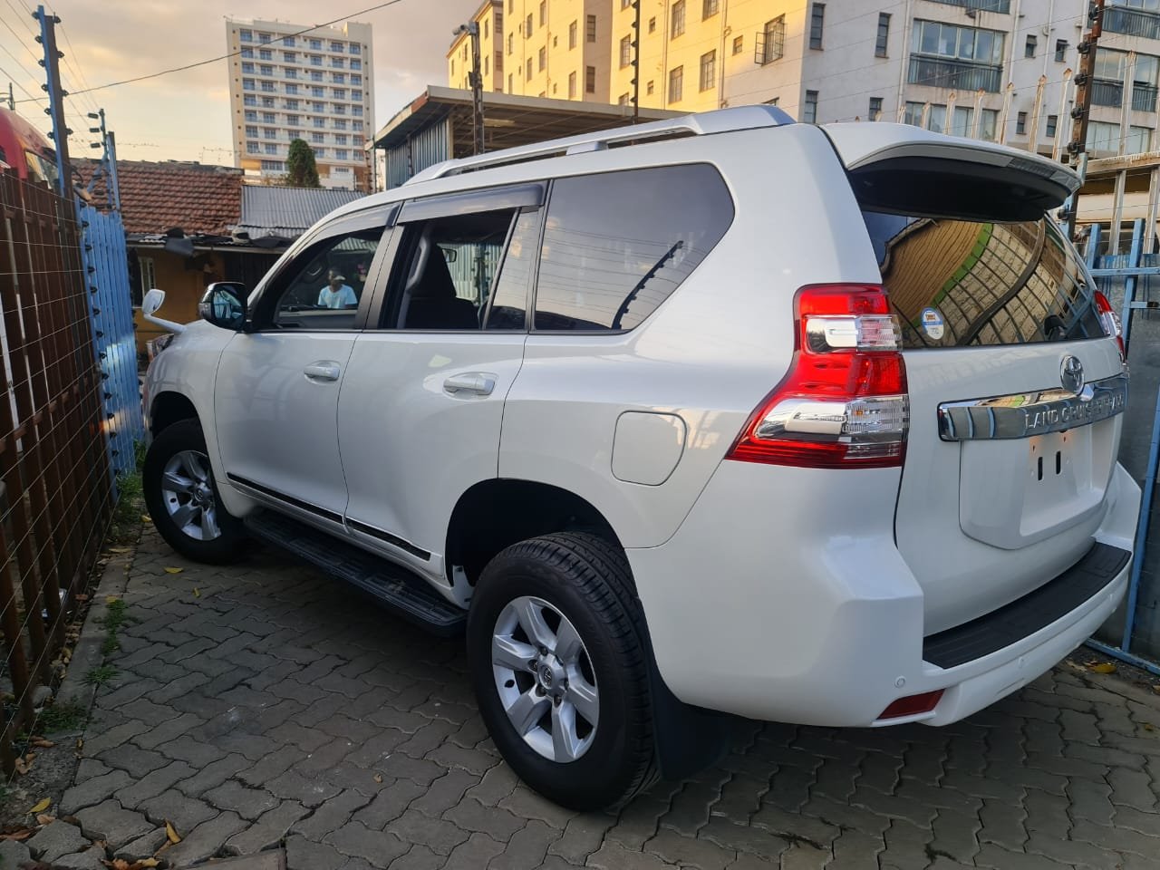 Toyota Prado 2017 SUNROOF 7 Seater Trade in Ok 5.5M ONLY