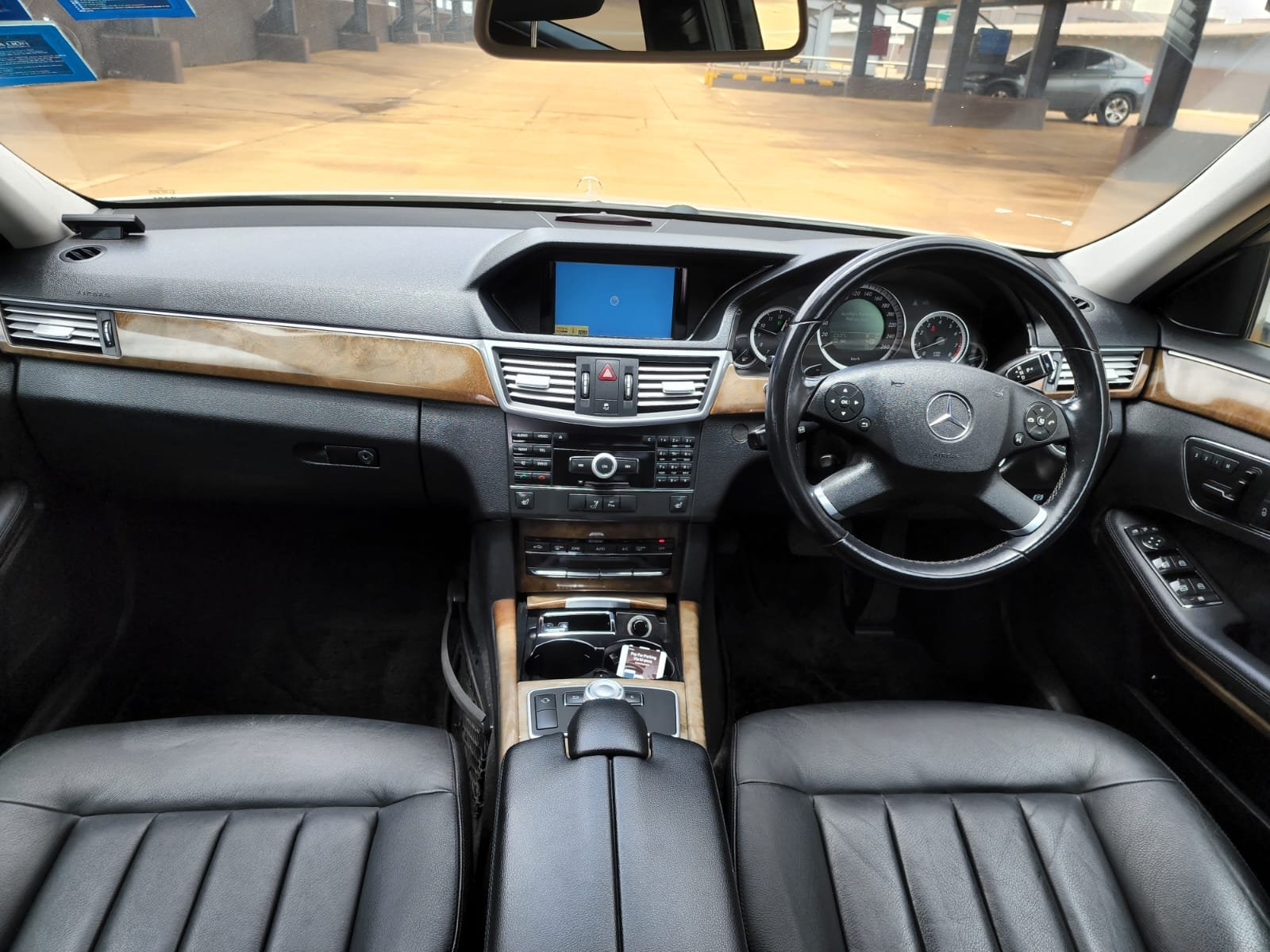 Mercedes E300 2010 sunroof leather Trade in OK
