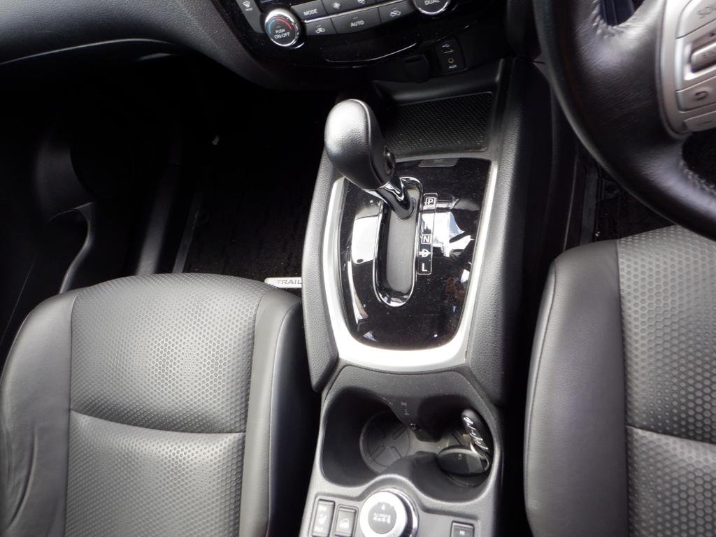 Nissan XTRAIL 2015 black 7 Seater Exclusive TRADE IN OK CHEAPEST!