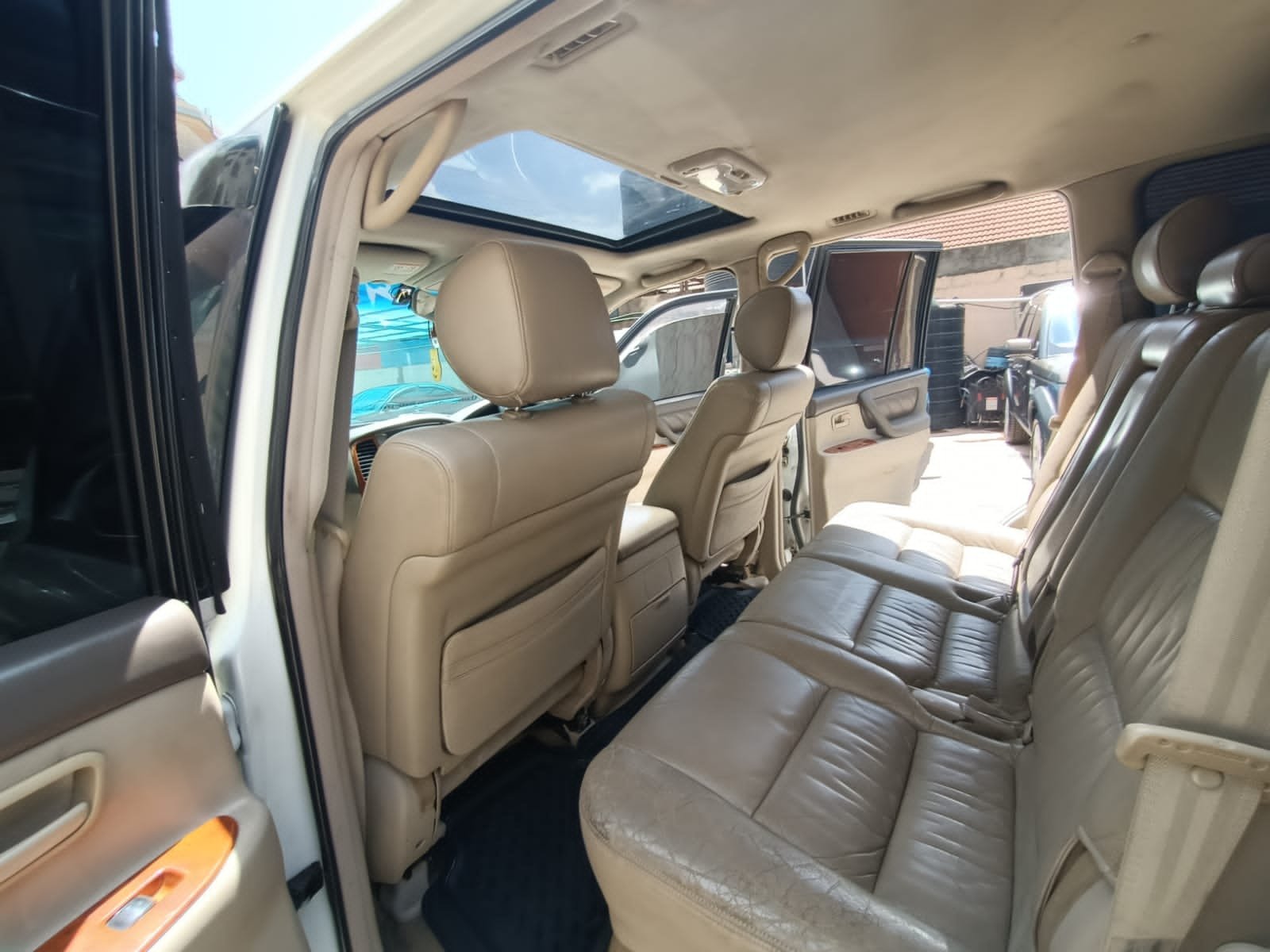 Toyota Landcruiser VX V8 SUNROOF DISTRESS SALE 100 SERIES You Pay 30% Deposit Trade in Ok
