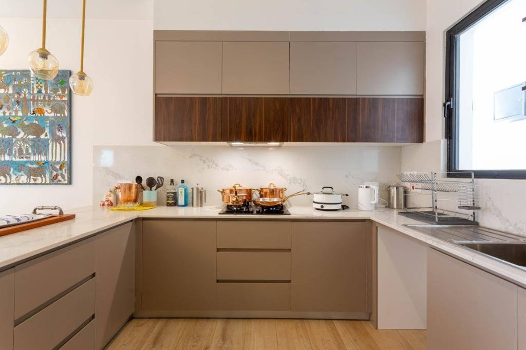 ELEGANT 3  BEDROOM WITH DSQ FULLY FURNISHED APARTMENT IN TWO RIVERS