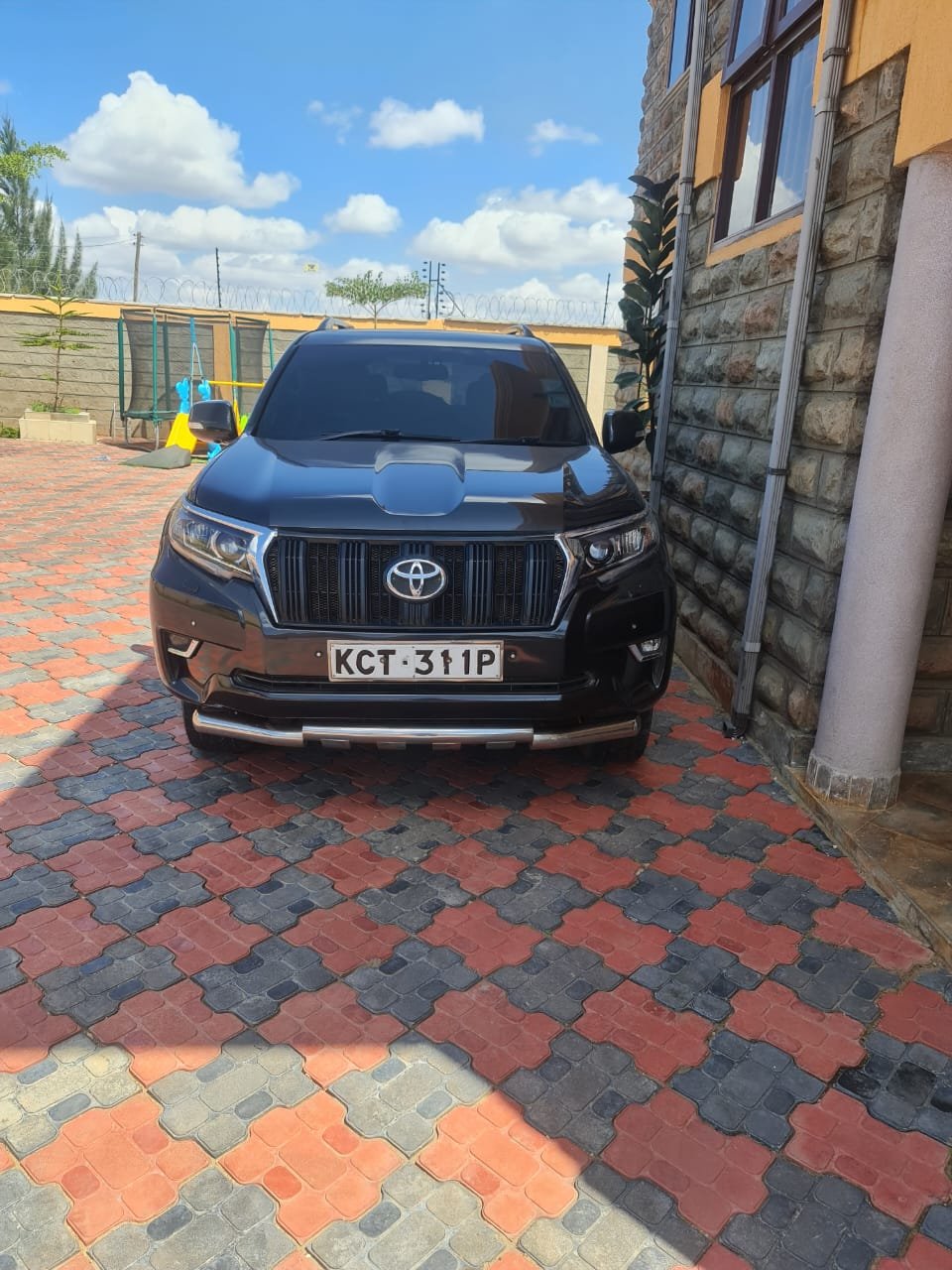 Toyota Prado KAKADU j150 ONLY with SUNROOF You Pay 30% Deposit Trade in OK