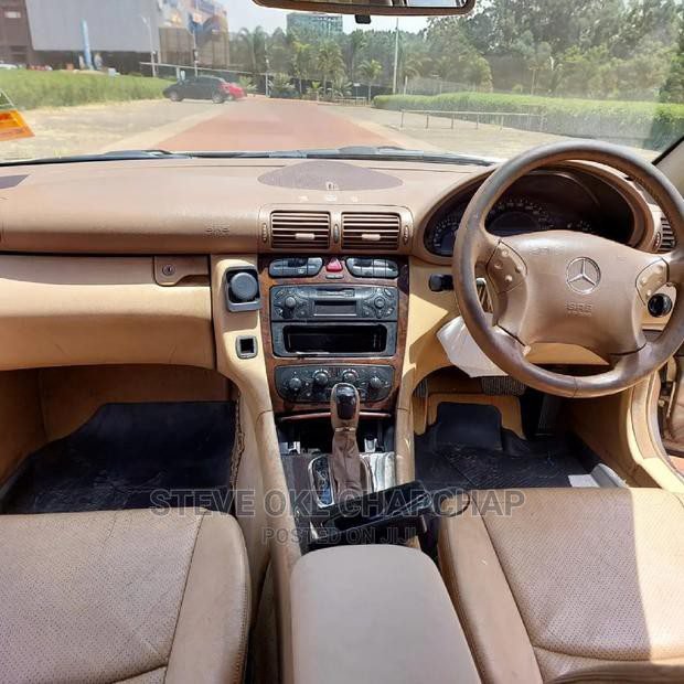 Mercedes Benz C200 LOCAL DT DOBIE π₯π₯΅ CHEAPEST You Pay 30% DEPOSIT Trade in OK EXCLUSIVE