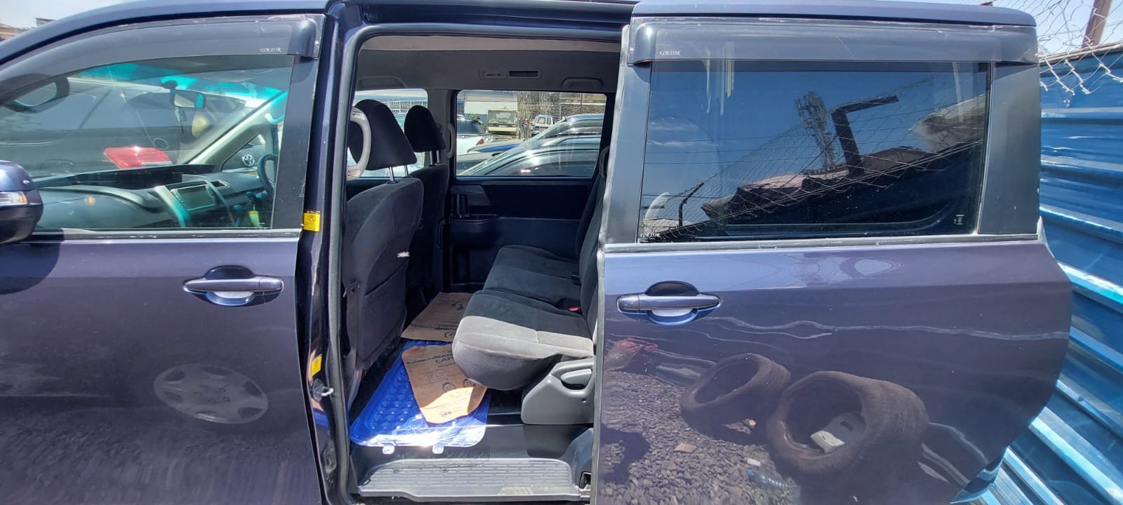 Toyota Voxy QUICK SALE You Pay 30% Deposit Trade in OK Wow