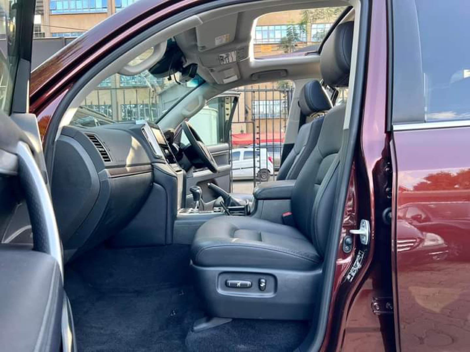 Toyota Landcruiser V8 ZX 2017 QUICK SALE You Pay 30% Deposit Trade in Ok