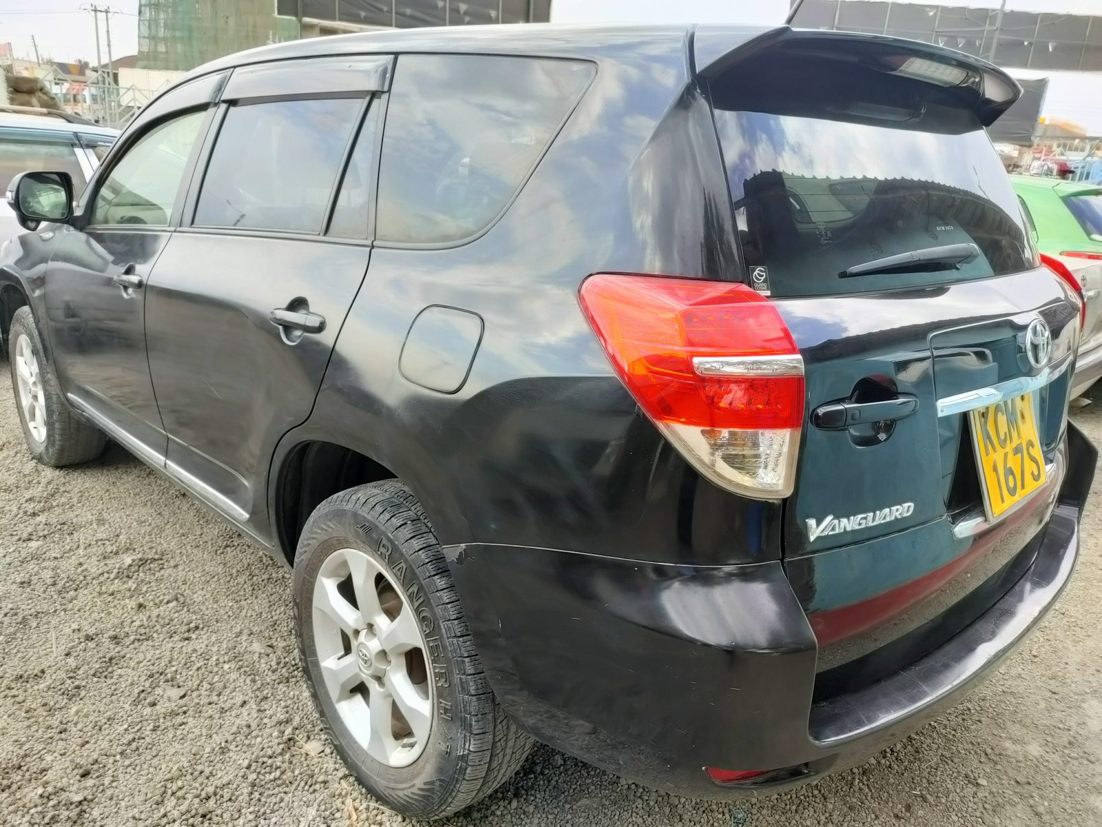 For quick sale Toyota Vanguard in excellent condition