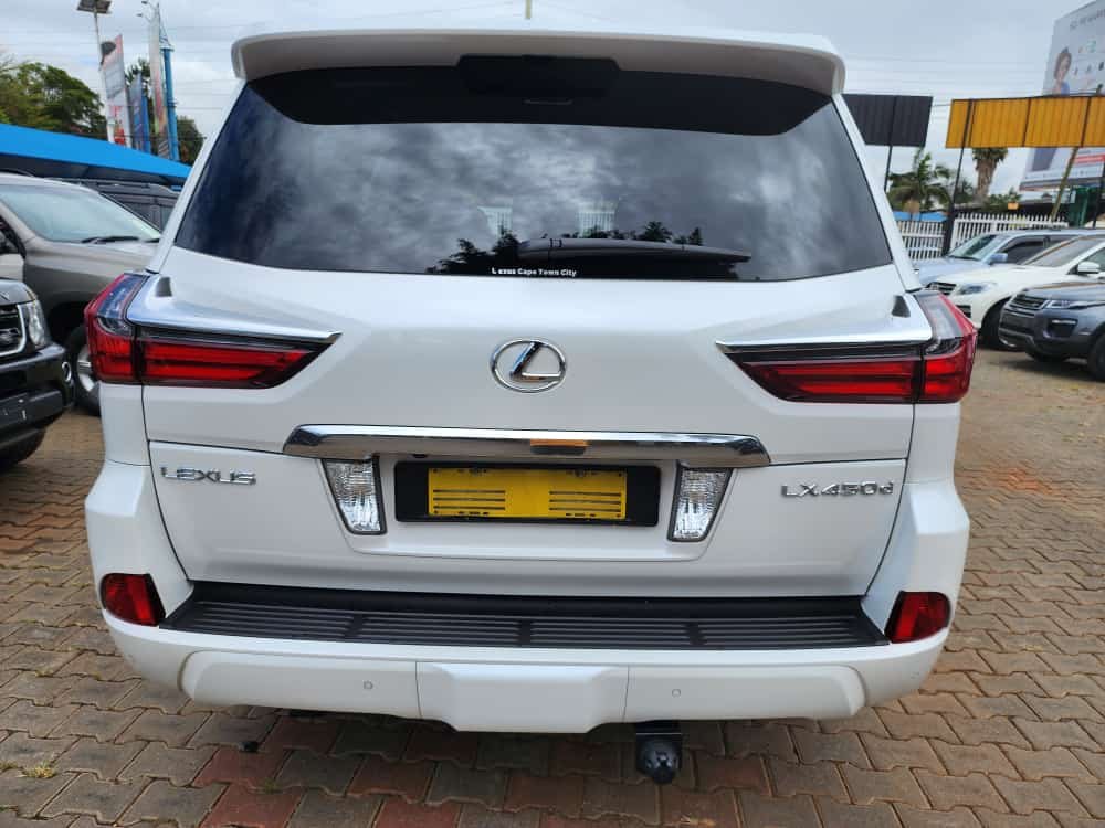 LEXUS LX 450D Fully Loaded EXCLUSIVE For SALE in Kenya