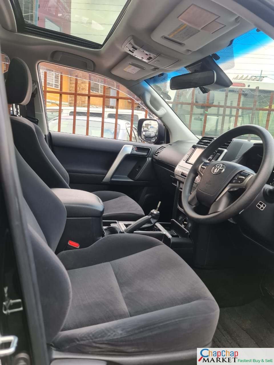Toyota PRADO 2018 Sunroof QUICKEST SALE TRADE IN OK EXCLUSIVE!