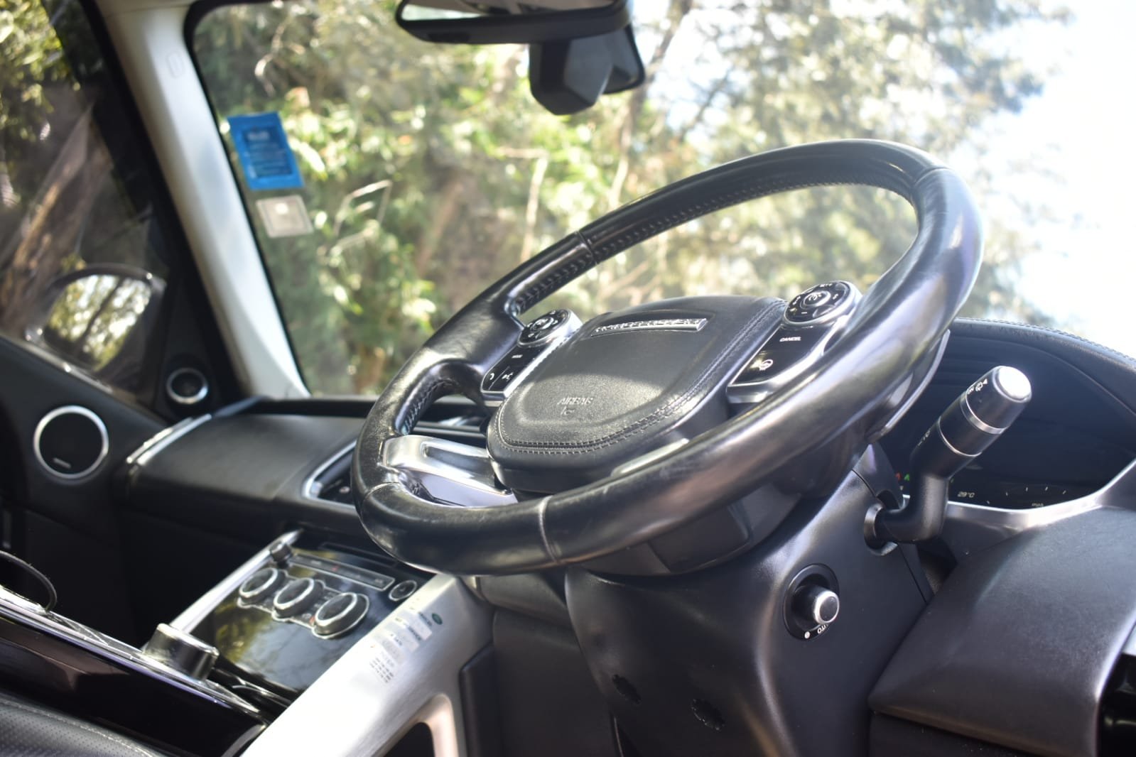 RANGE ROVER VOGUE SDV8 4.4 SUNROOF You Pay 40% DEPOSIT TRADE IN OK For sale in kenya exclusive