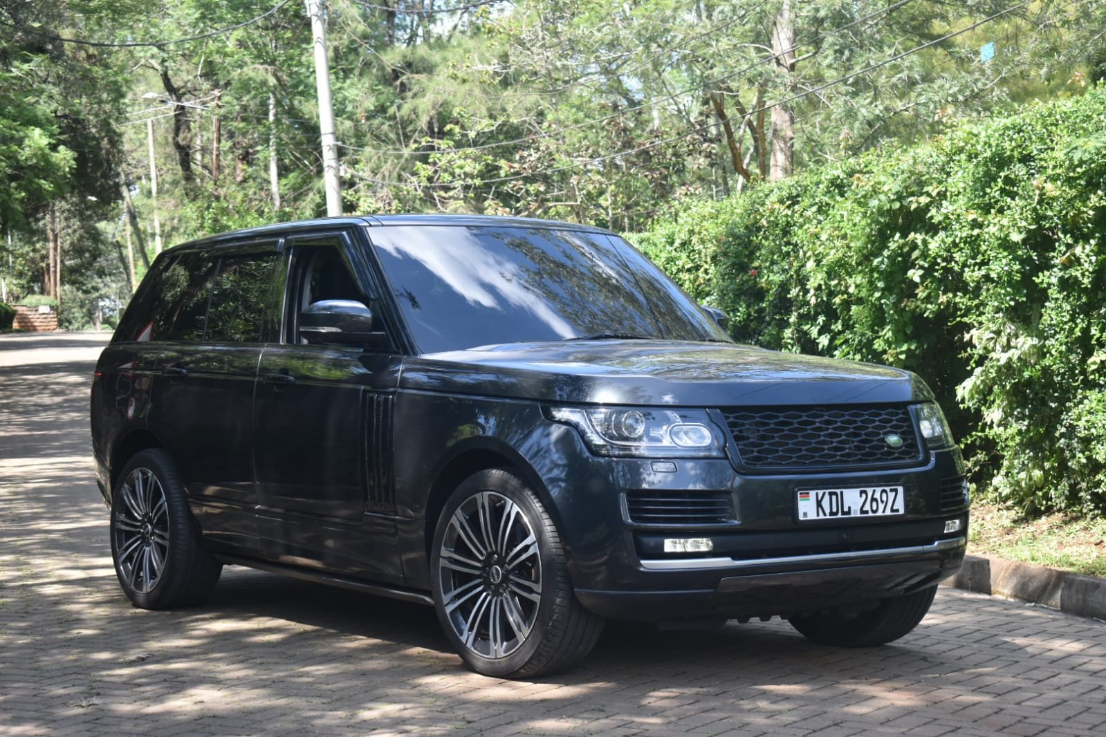 RANGE ROVER VOGUE SDV8 4.4 SUNROOF You Pay 40% DEPOSIT TRADE IN OK For sale in kenya exclusive