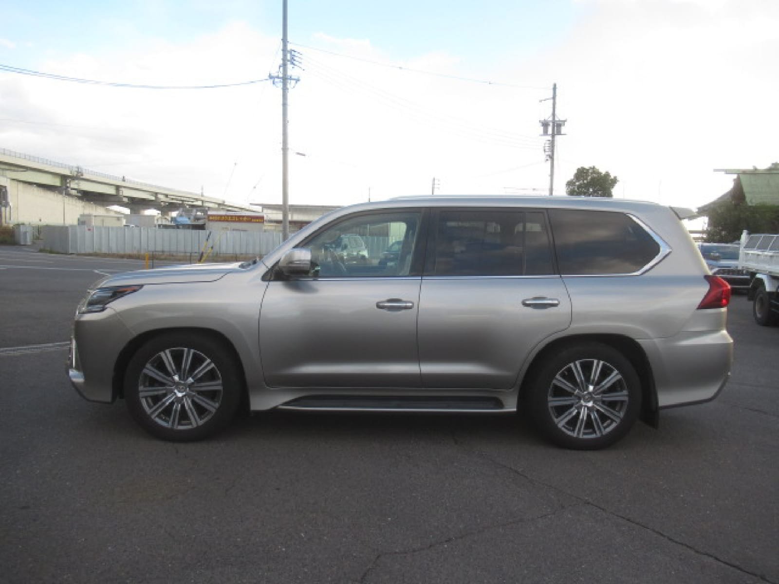 LEXUS LX 570 π₯ Fully Loaded OK EXCLUSIVE For SALE in Kenya