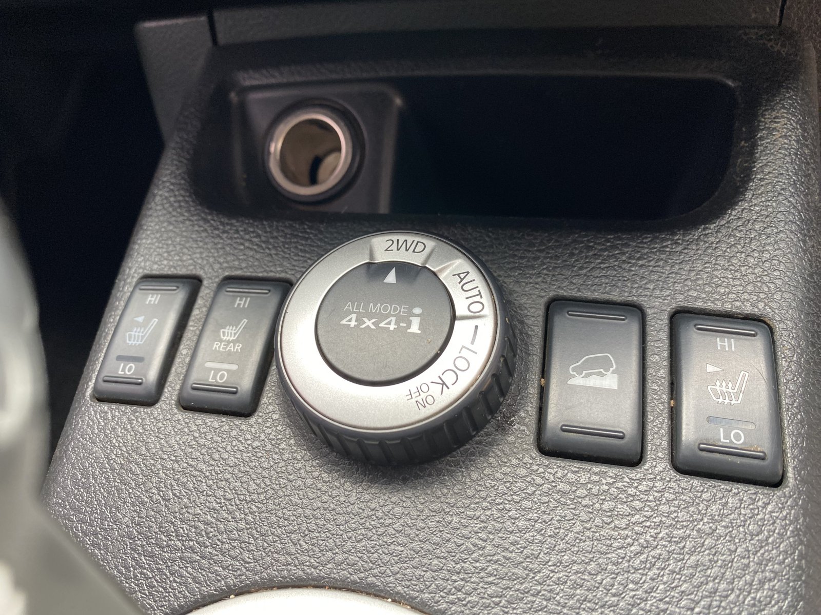 Nissan Xtrail Hyper Roof 2013