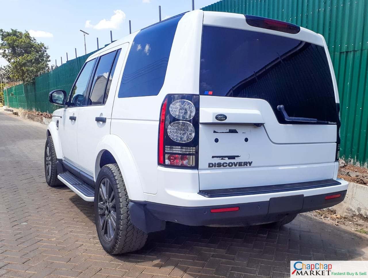 Land Rover Discovery XS JUST ARRIVED QUICK SALE You Pay 30% Deposit Trade in Ok For sale in kenya