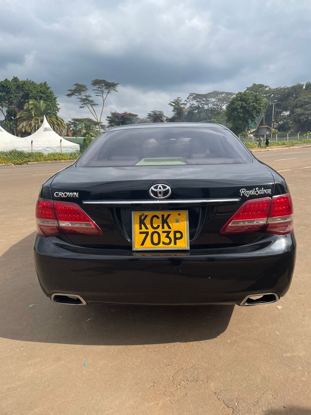 Toyota CROWN Royal Saloon 🔥 You pay Deposit Trade in Ok Hot Deal exclusive