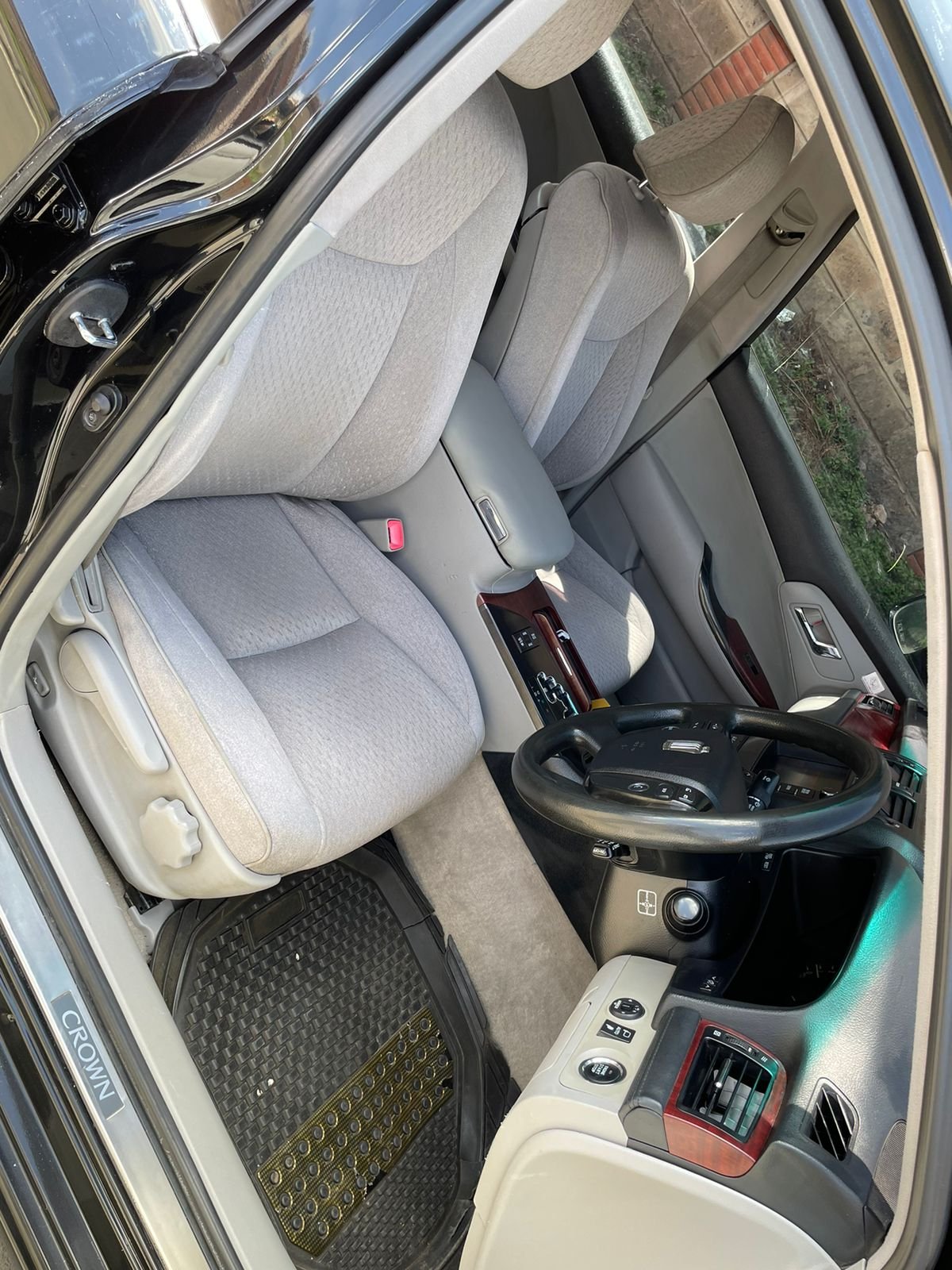 Toyota CROWN Royal Saloon 🔥 You pay Deposit Trade in Ok Hot Deal exclusive