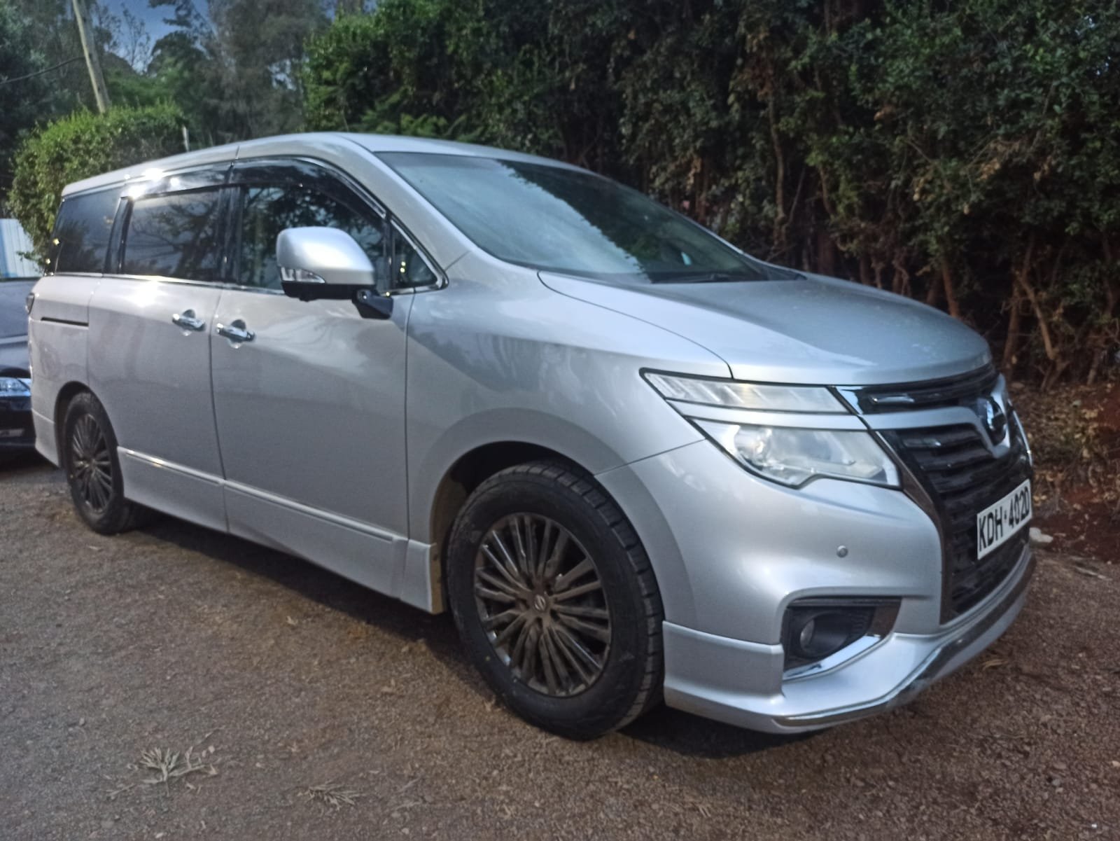 Cheapest Reliable Van minivans Alphard Noah Voxy Elgrand Wish VELFIRE  For Hire Lease Rental Self Driven Service in Kenya
