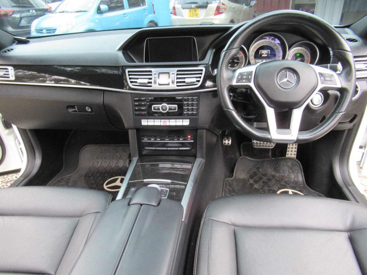 Mercedes Benz E350 Panoramic 🔥 Cheapest You Pay 25% DEPOSIT Trade in OK EXCLUSIVE (SOLD) 17 Mercedes Benz E350 Panoramic 🔥 Cheapest You Pay 25% DEPOSIT Trade in OK EXCLUSIVE (SOLD)