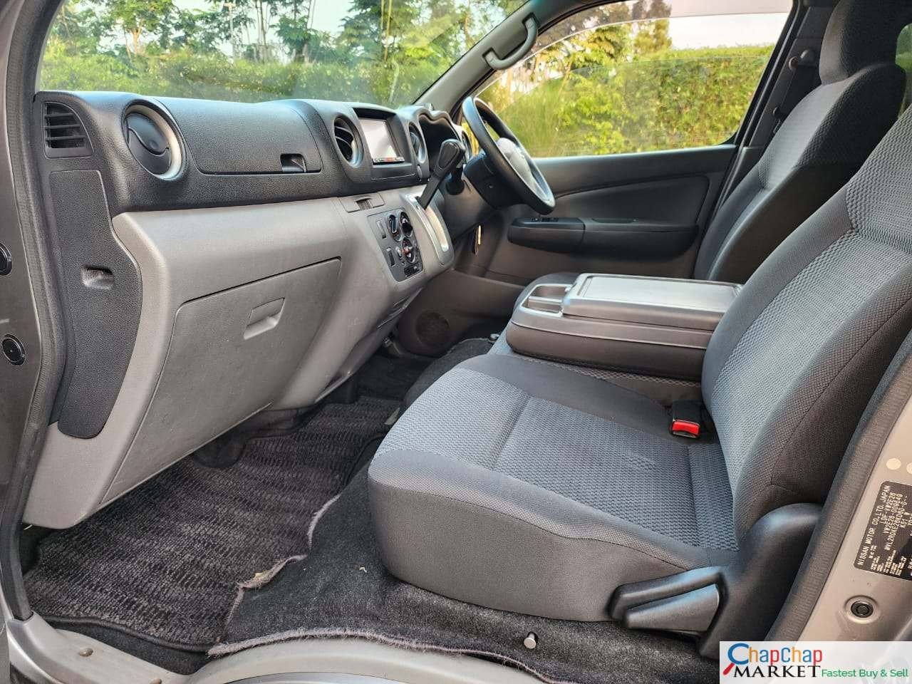 Toyota Land cruiser V8 DIESEL 200 series TRADE IN OK EXCLUSIVE for Sale in Kenya EXCLUSIVE 15 Cars Cars For Sale/Vehicles-Toyota Land cruiser V8 DIESEL 200 series TRADE IN OK EXCLUSIVE for Sale in Kenya EXCLUSIVE 6