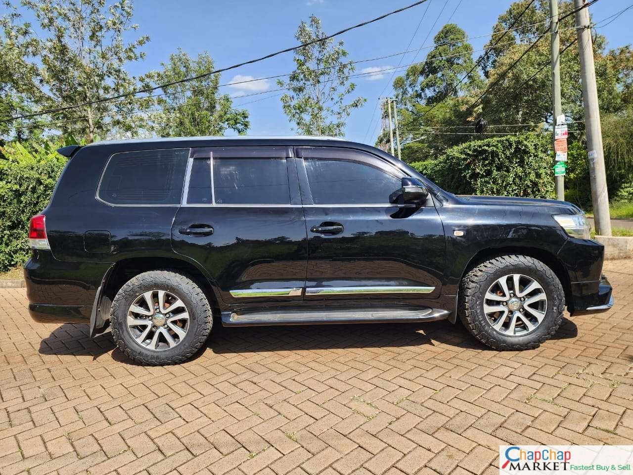 Toyota Land cruiser V8 as lx 570 facelift Cheapest You Pay 30% DEPOSIT Exclusive (SOLD)