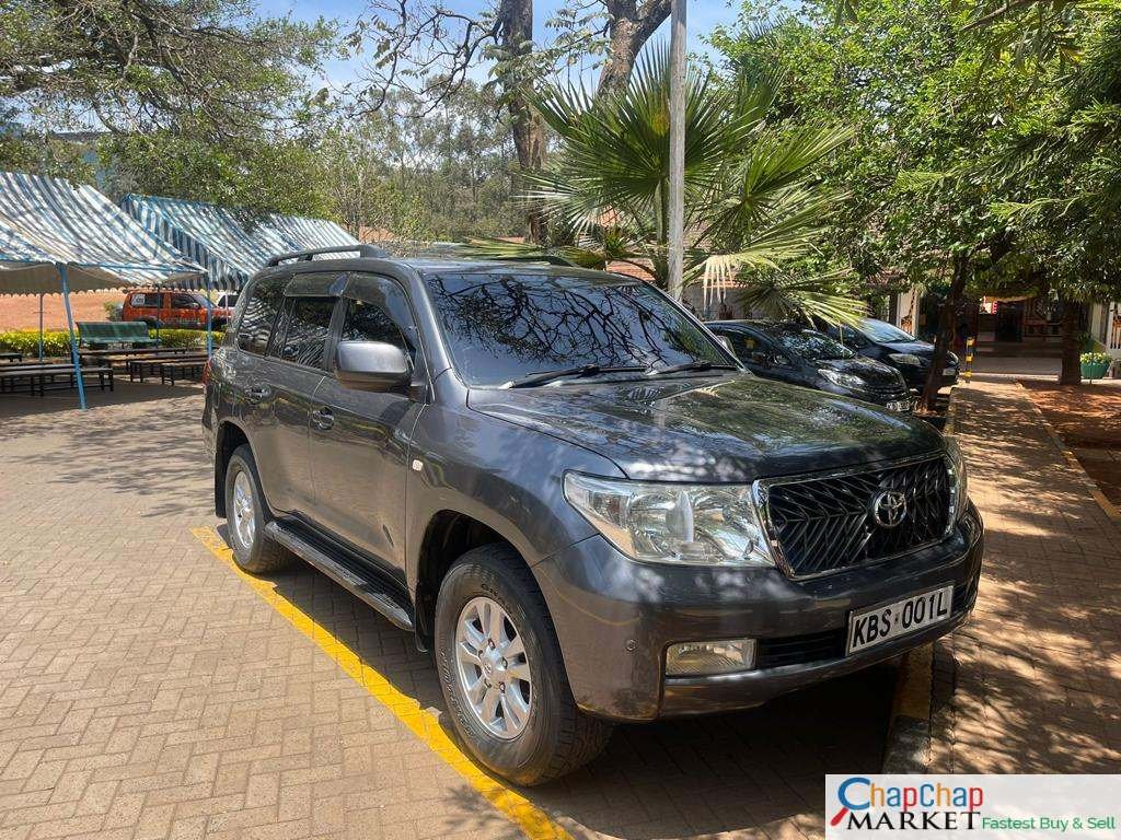 Toyota Land cruiser V8 DIESEL local assembly SUNROOF leather LOCAL ASSEMBLY TRADE IN OK EXCLUSIVE for Sale in Kenya