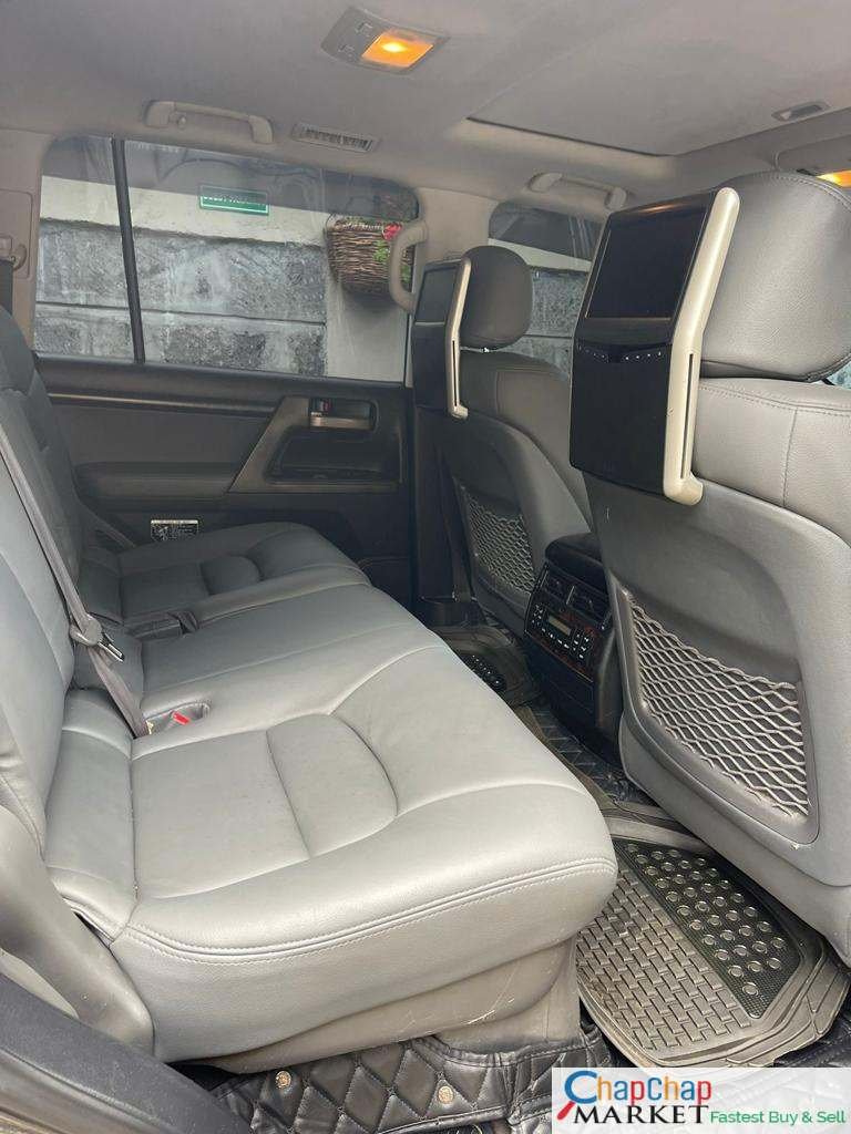 Toyota Land cruiser V8 DIESEL local assembly SUNROOF leather LOCAL ASSEMBLY TRADE IN OK EXCLUSIVE for Sale in Kenya
