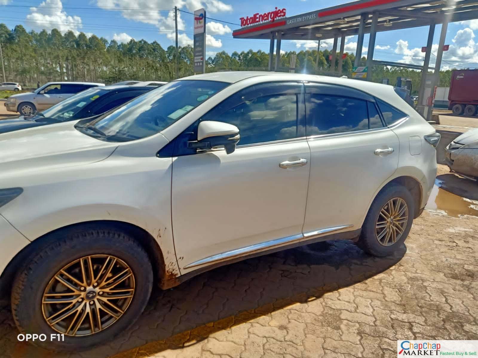 Toyota Harrier NEW SHAPE QUICK SALE 2.25M You Pay 30% Deposit Trade in OK EXCLUSIVE