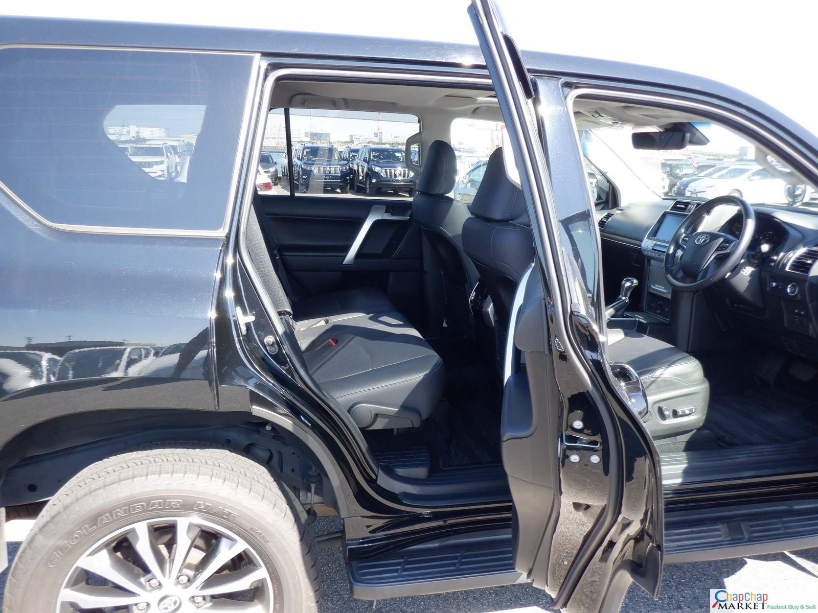 Toyota PRADO 2018 for sale in Kenya Sunroof Quickest SALE TRADE IN OK EXCLUSIVE!