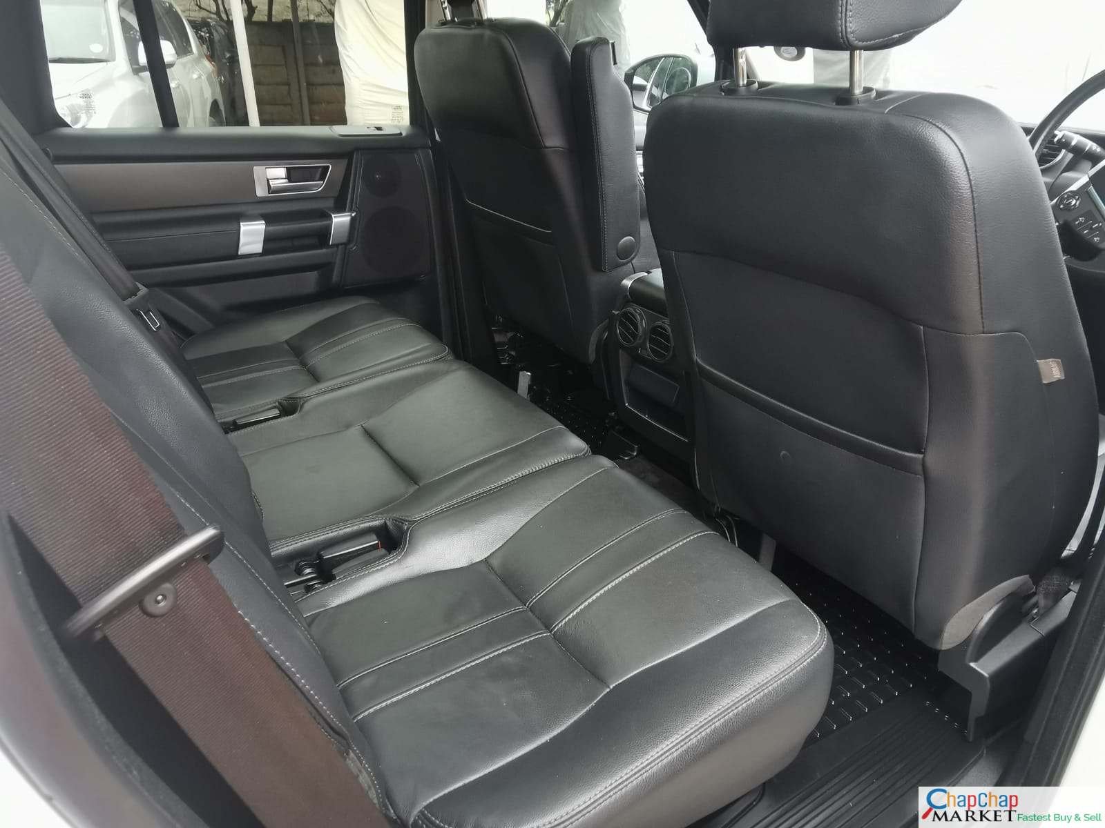 Land Rover Discovery 4 for sale in Kenya QUICK SALE Triple SUNROOF Trade in Ok EXCLUSIVE