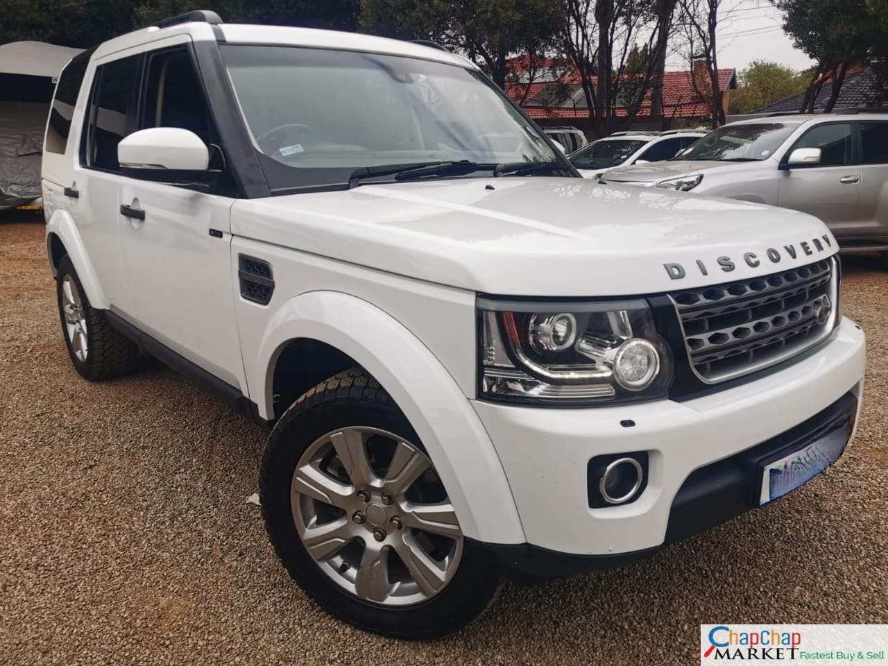 Land Rover Discovery 4 for sale in Kenya QUICK SALE Triple SUNROOF Trade in Ok EXCLUSIVE