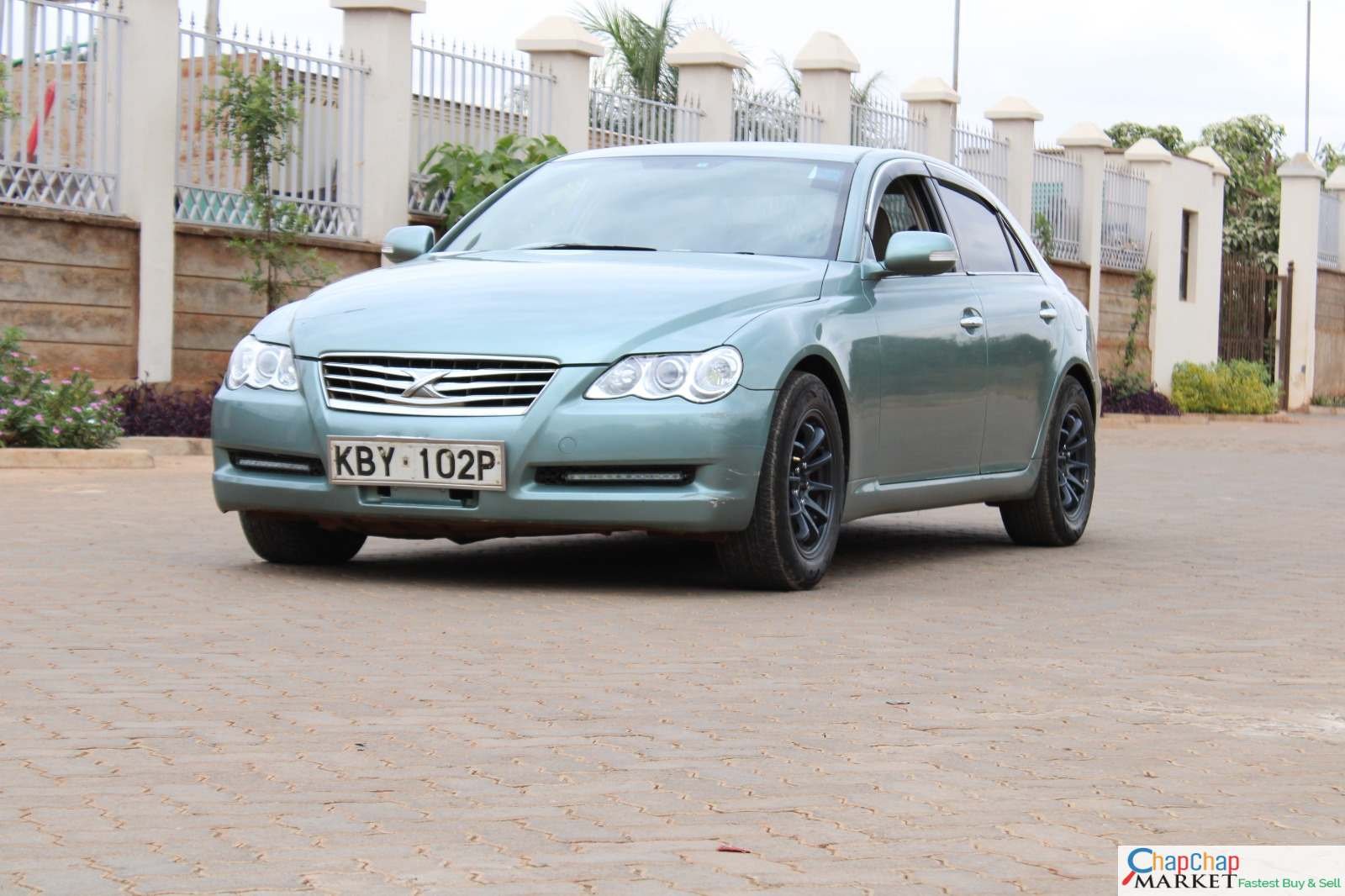 Toyota Mark X for sale in Kenya QUICK SALE You Pay 30% Deposit Trade in OK EXCLUSIVE