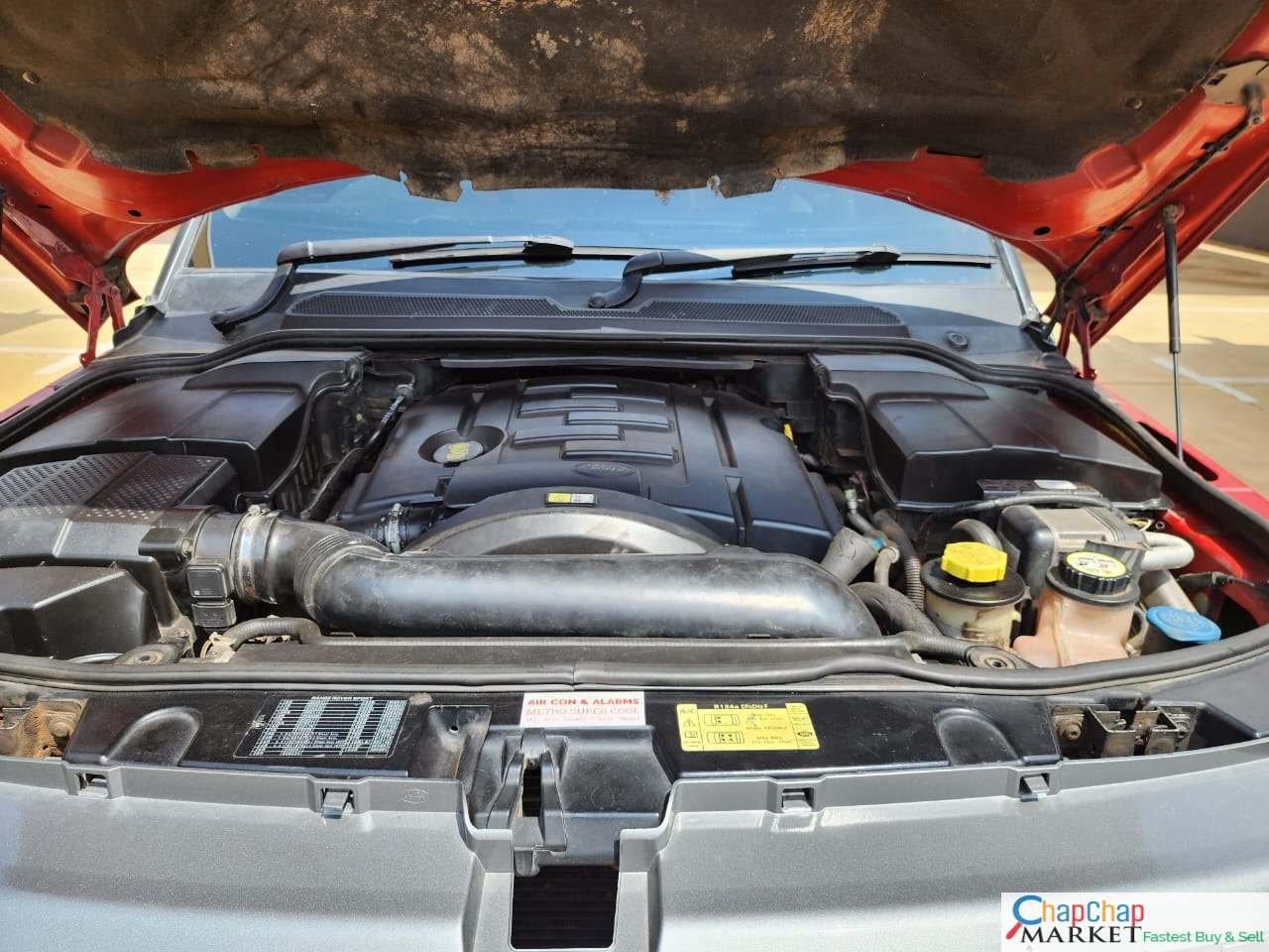 Range Rover Sport for sale in Kenya HSE QUICK SALE You pay 30% deposit Trade in OK EXCLUSIVE hire purchase installments