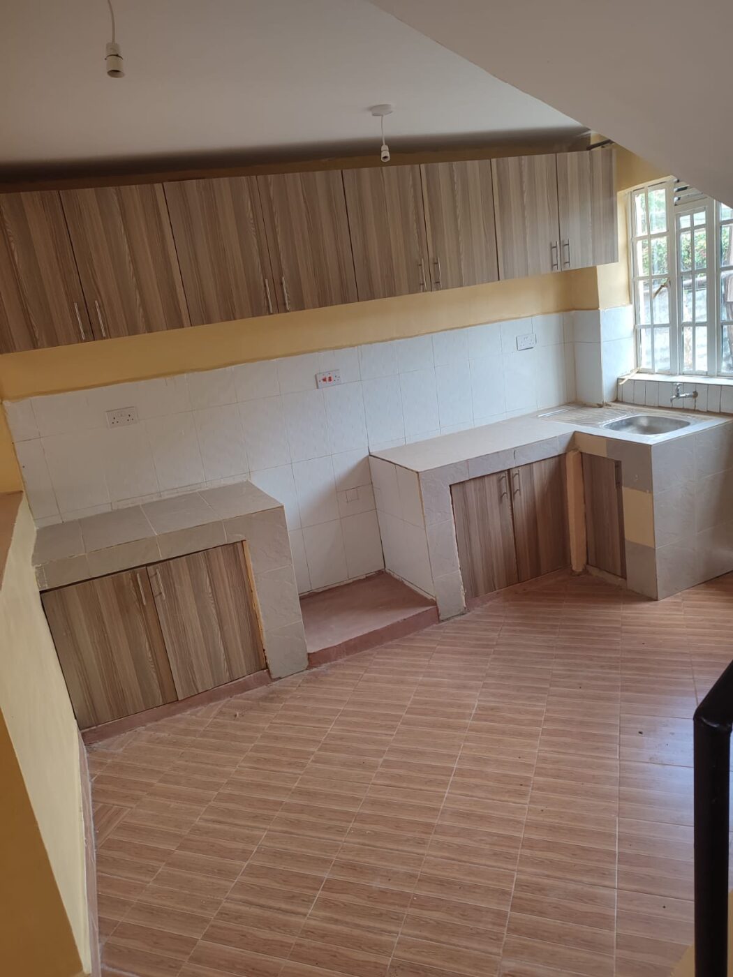 Two bedroom house both ensuite Karen FOR RENT exclusive