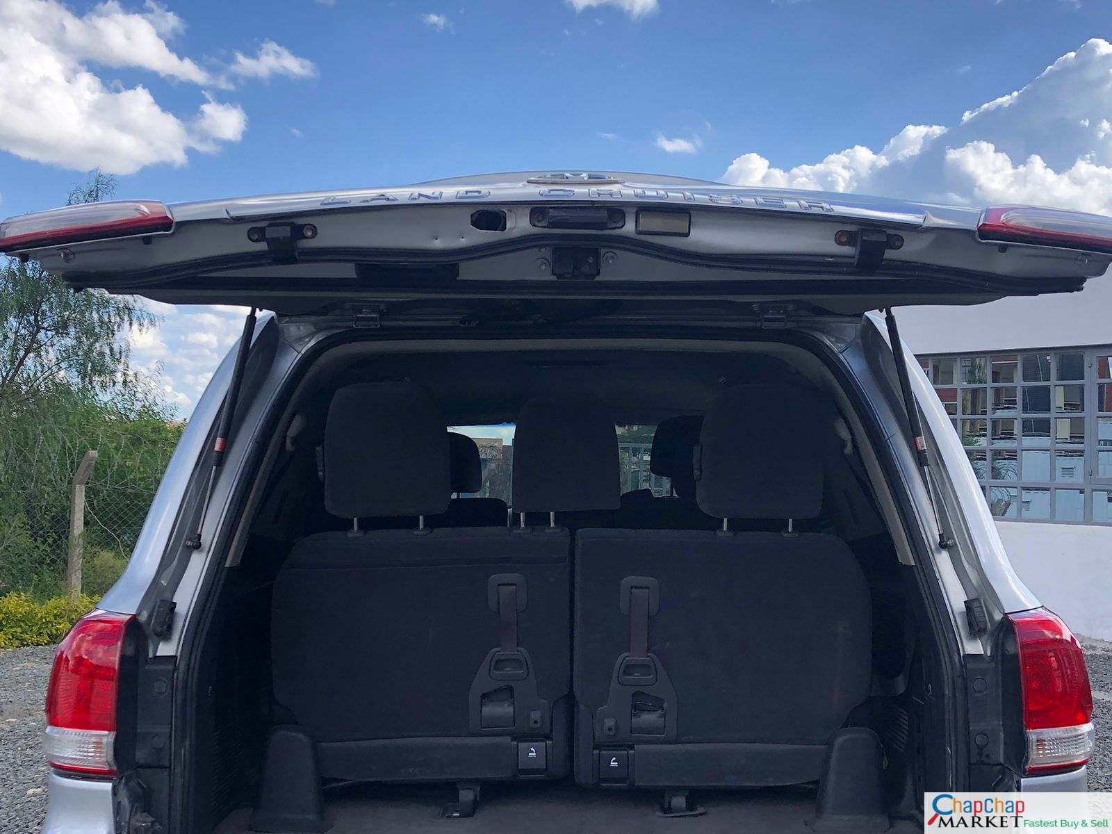 Toyota Land cruiser V8  asian owner HIRE PURCHASE TRADE IN OK EXCLUSIVE V8 for Sale in Kenya