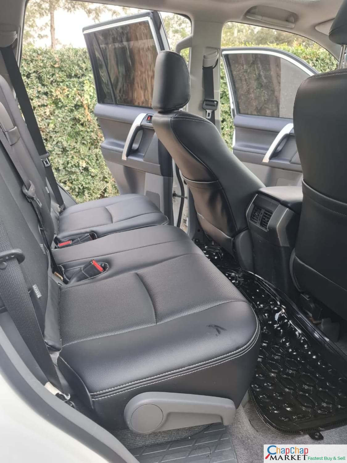 Toyota Prado j150 for sale in Kenya with SUNROOF You Pay 30% Deposit Trade in OK exclusive Hire Purchase Installments bank finance
