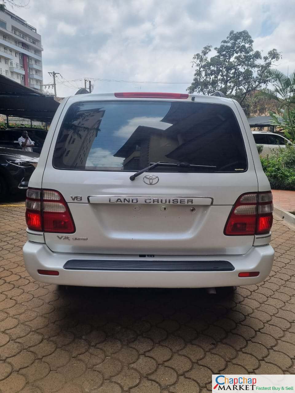 Toyota Landcruiser V8 100 SERIES You Pay 30% Deposit Trade in Ok Amazon 100 series for sale in kenya hire purchase installments EXCLUSIVE