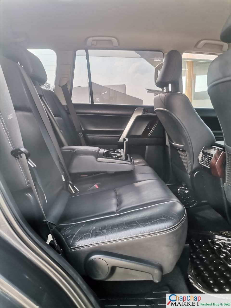 Toyota Prado DIESEL SUNROOF You Pay 30% Deposit Prado for sale in kenya hire purchase installments EXCLUSIVE j150