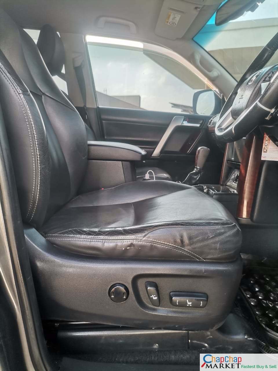 Toyota Prado DIESEL SUNROOF You Pay 30% Deposit Prado for sale in kenya hire purchase installments EXCLUSIVE j150
