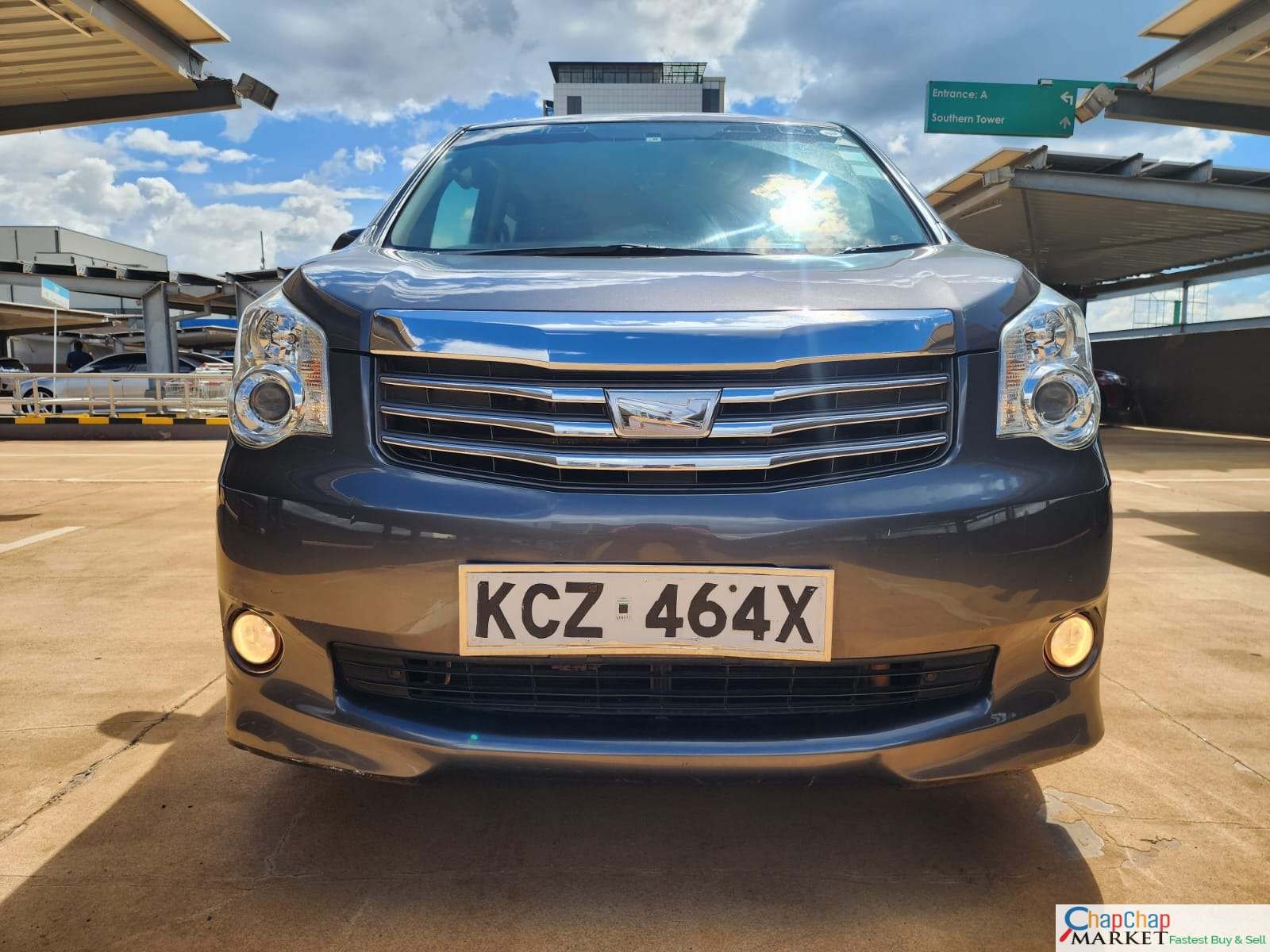 Toyota NOAH kenya You Pay 30% Deposit Trade in OK Toyota Noah for sale in kenya hire purchase installments EXCLUSIVE (SOLD)