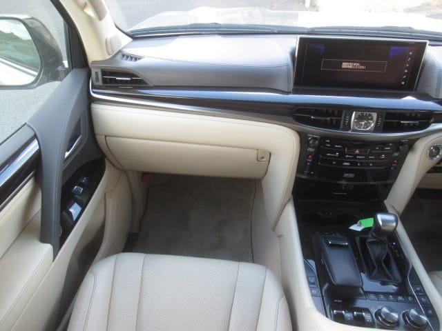 LEXUS LX 570 Kenya CHEAPEST 🔥 Lexus lx 570 for sale in kenya HIRE PURCHASE installments OK EXCLUSIVE For SALE in Kenya