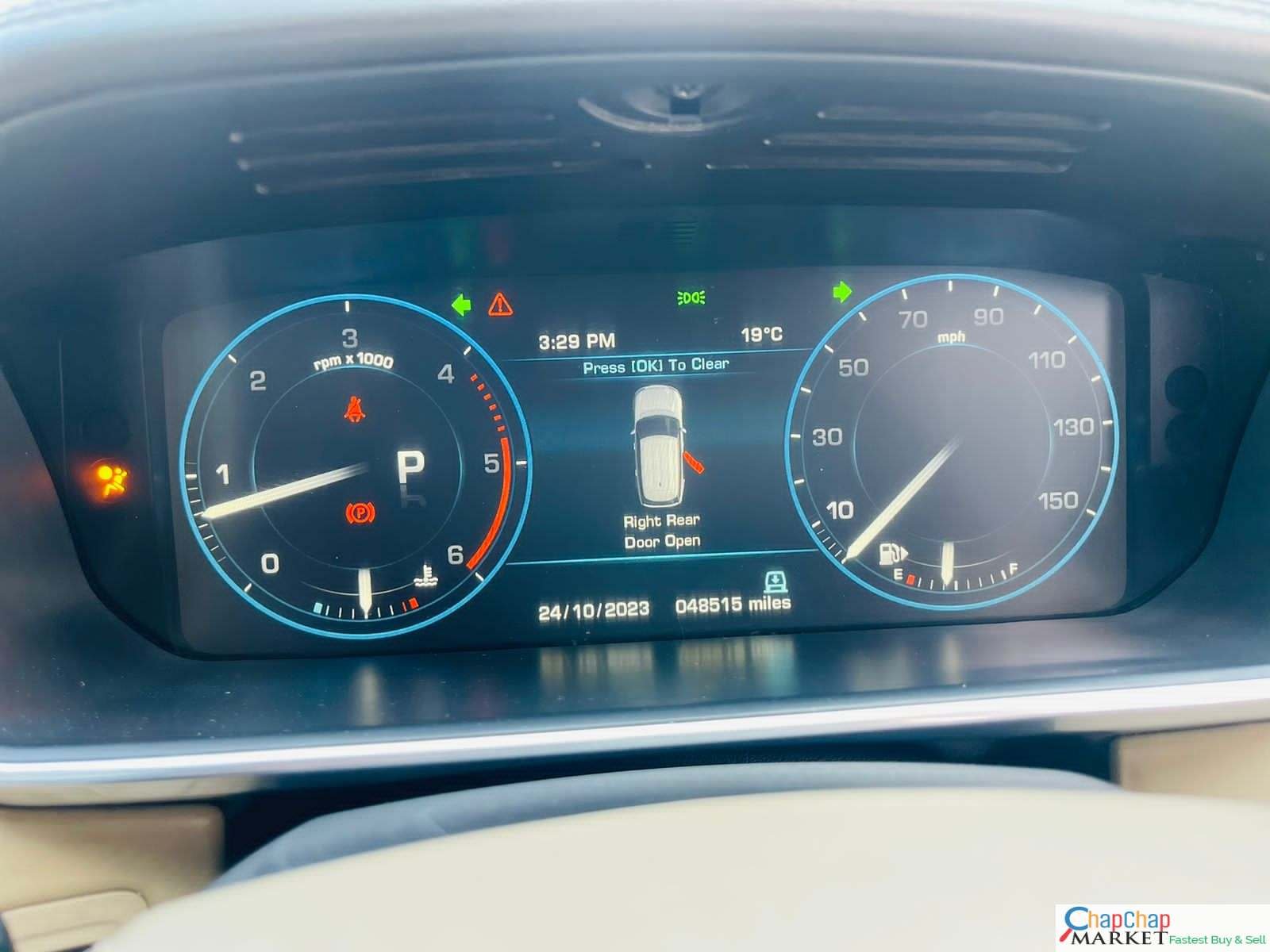 RANGE ROVER VOGUE Autobiography 4.4 SDV8 QUICK SALE For sale in kenya exclusive  vogue autobiography for sale in kenya hire purchase installments