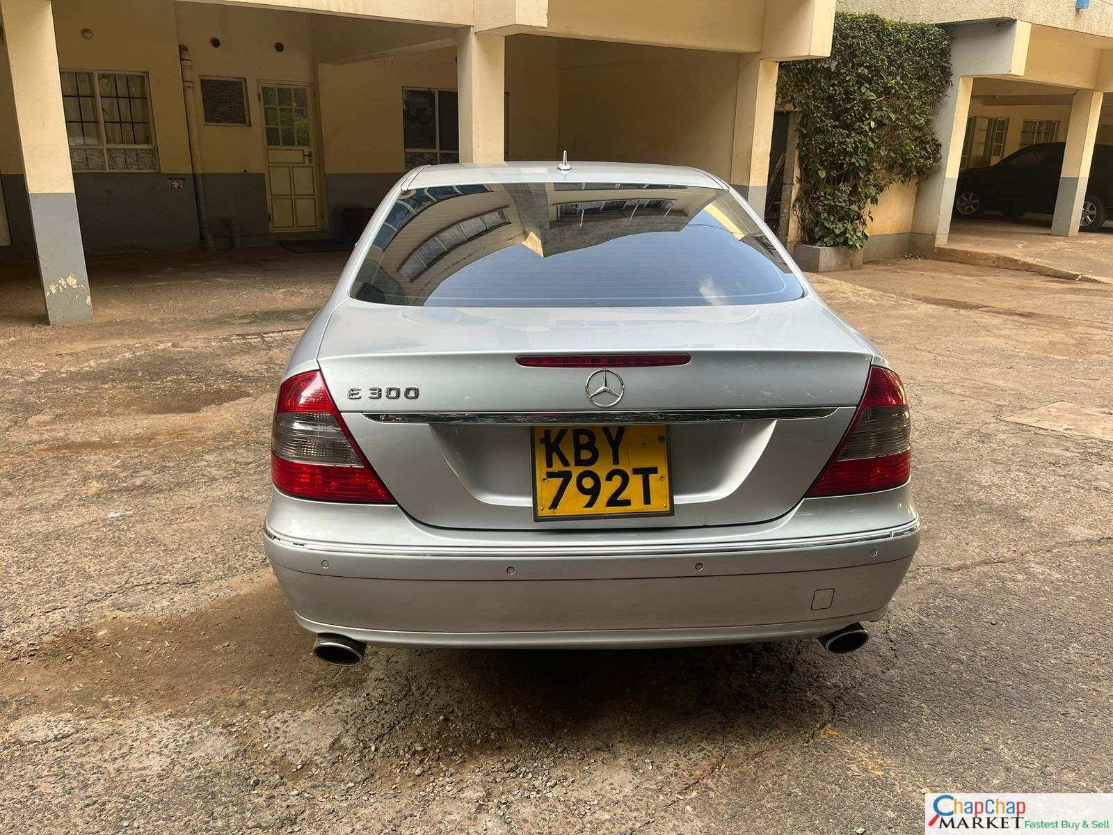 Mercedes Benz E300 for sale in kenya HIRE PURCHASE installments You Pay 30% Deposit Trade in OK EXCLUSIVE