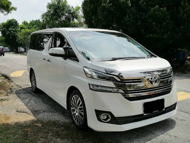 car hire lease rental kenya self drive and chauffeured too Best Deals car hire Kenya SUV saloon vans mini SUV mini vans etc 1