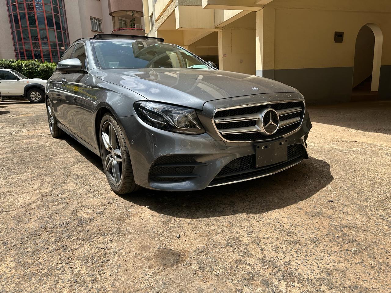 Mercedes Benz E200 W213 For Sale in Kenya NEW🔥 You Pay 30% DEPOSIT Trade in OK EXCLUSIVE hire purchase installments