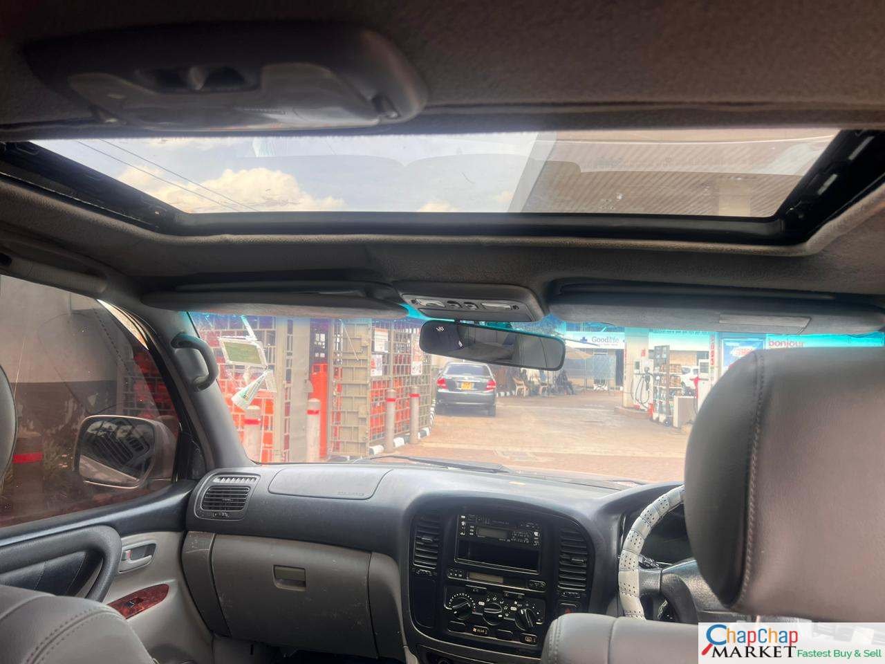 Toyota Land Cruiser 100 series AMAZON 4.2 DIESEL  100 SERIES You Pay 30% Deposit Trade in Ok EXCLUSIVE hire purchase installments Kenya