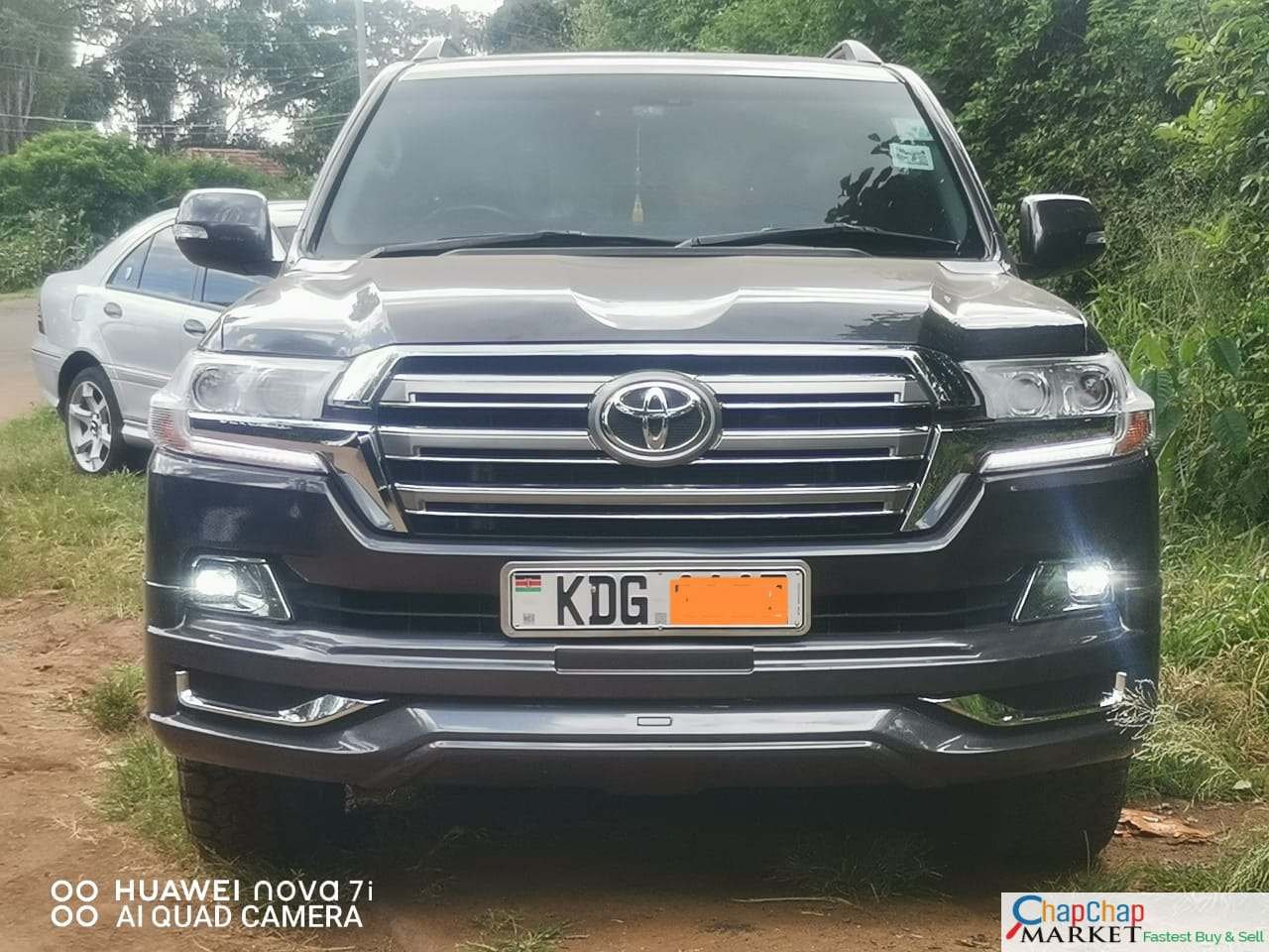 Toyota Land cruiser V8 DIESEL Manual for sale in Kenya QUICK SALE TRADE IN OK EXCLUSIVE Hire purchase installments